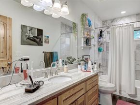 809 E 44th ST, Austin TX 78751