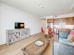 222 West Ave 1112, Austin TX 78701