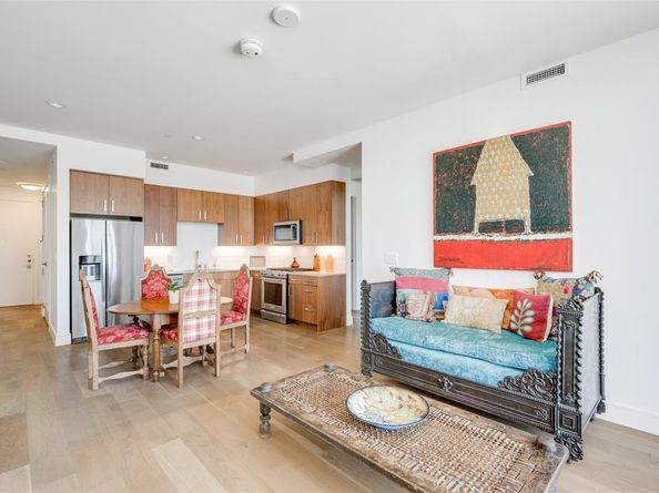 222 West Ave 1112, Austin TX 78701
