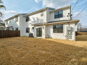 1500 Sylvan Glade 2B, Austin TX 78745