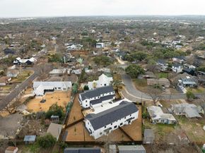 1500 Sylvan Glade 2B, Austin TX 78745