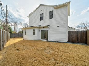 1500 Sylvan Glade 2B, Austin TX 78745