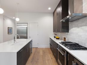 900 S 2nd ST 20, Austin TX 78704