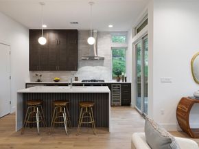900 S 2nd ST 20, Austin TX 78704