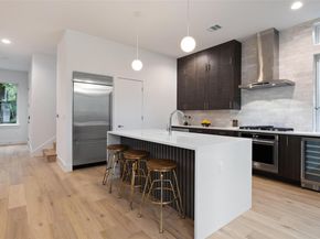 900 S 2nd ST 20, Austin TX 78704