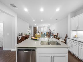 13800 Lyndhurst ST 324, Austin TX 78717