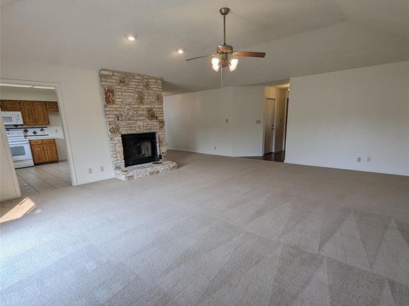 904 Woodview DR, Georgetown TX 78628