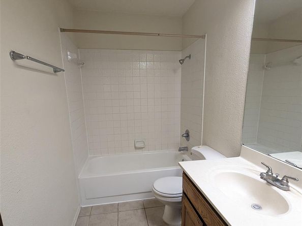 904 Woodview DR, Georgetown TX 78628