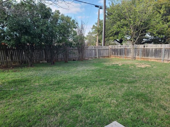 904 Woodview DR, Georgetown TX 78628
