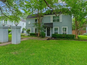 6109 Bullard DR