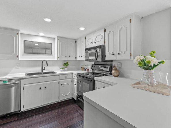 6109 Bullard DR A, Austin TX 78757