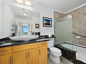 360 Nueces ST 3602, Austin TX 78701