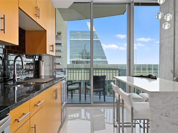 360 Nueces ST 3602, Austin TX 78701