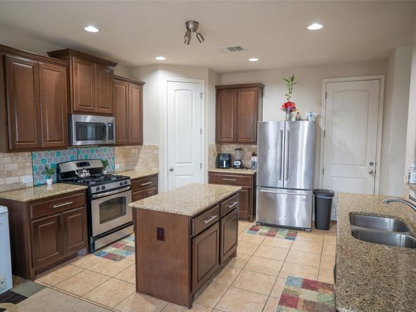 11925 Timber Heights DR, Austin TX 78754