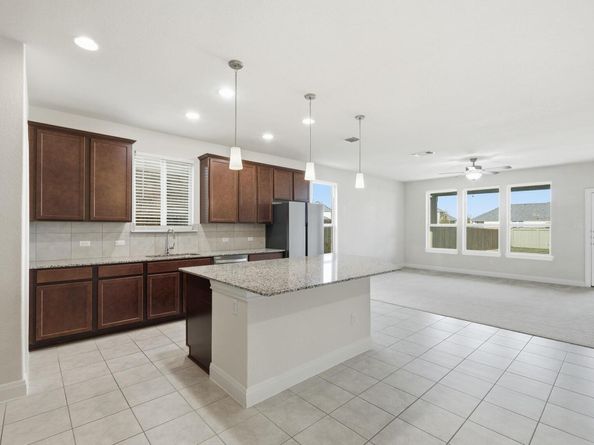 148 Isabella WAY, Liberty Hill TX 78642