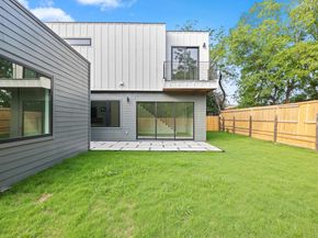 4407 Merle DR B, Austin TX 78745