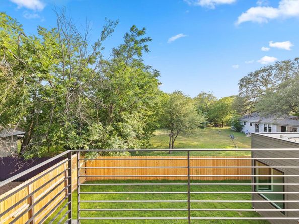 4407 Merle DR B, Austin TX 78745