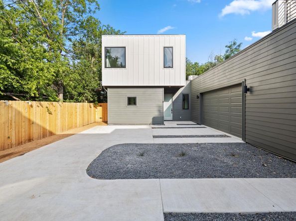 4407 Merle DR B, Austin TX 78745