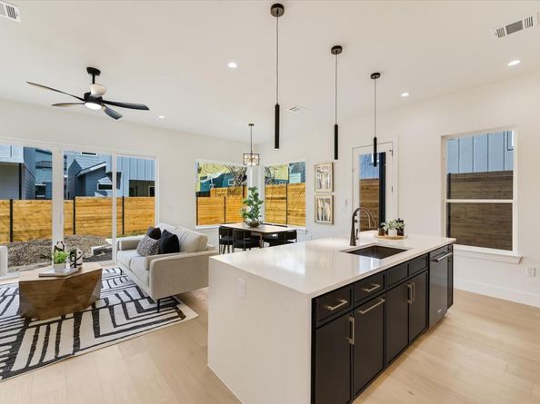 2006 Sl Davis Ave 1, Austin TX 78702