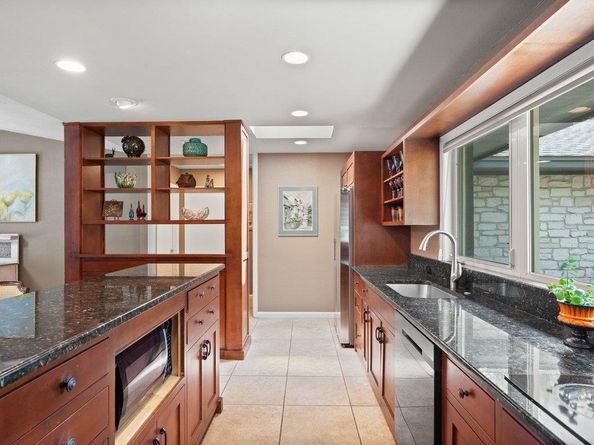 910 River Oaks DR, Austin TX 78753