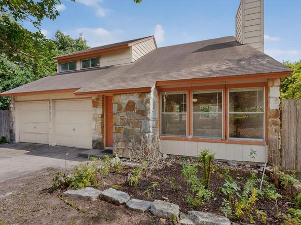 8211 Gallatin DR, Austin TX 78736