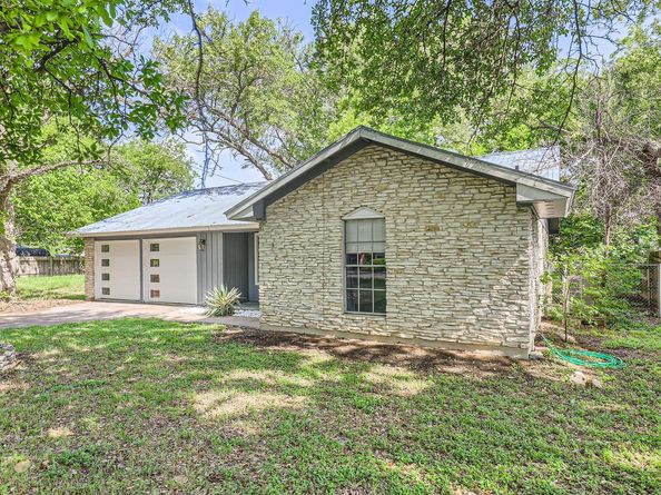 906 Hermitage DR, Austin TX 78753