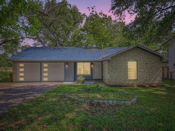 906 Hermitage DR