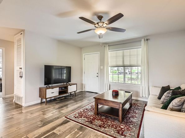 906 Hermitage DR, Austin TX 78753