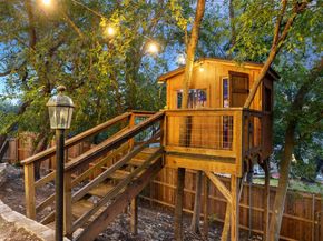 10810 Wintergreen HL, Austin TX 78750