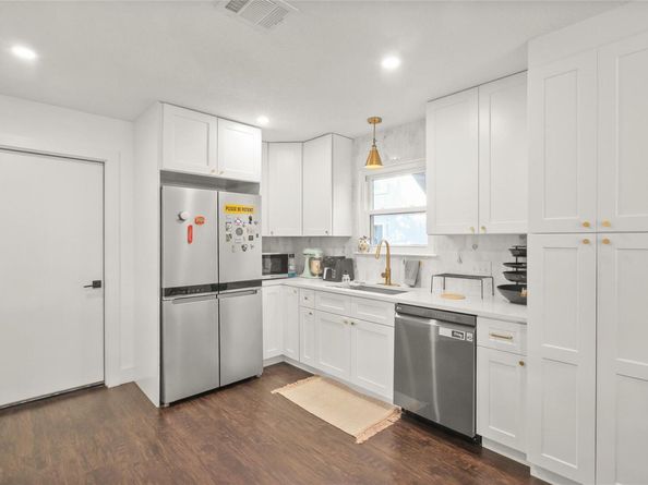 8407 Copano DR, Austin TX 78749