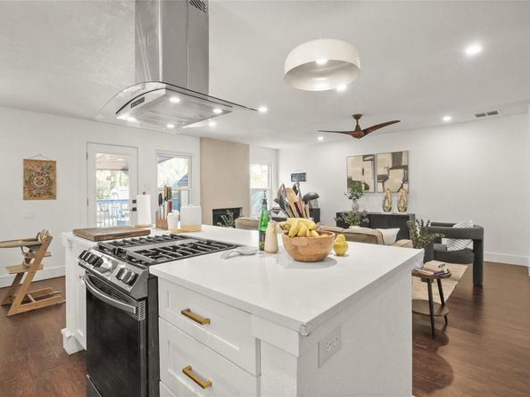 8407 Copano DR, Austin TX 78749