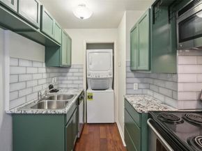 1110 W 22nd ST 2, Austin TX 78705