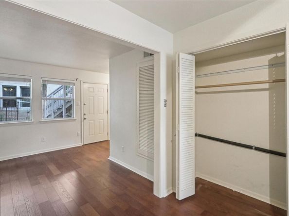 1110 W 22nd ST 2, Austin TX 78705