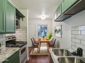 1110 W 22nd ST 2, Austin TX 78705