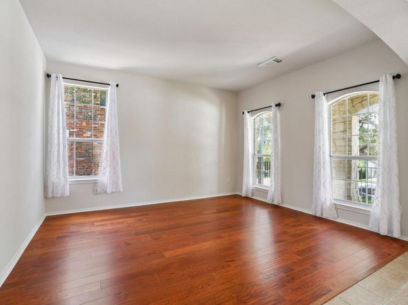 411 S Lynnwood TRL, Cedar Park TX 78613