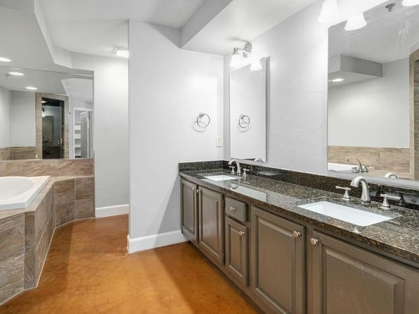 1704 West Ave 108, Austin TX 78701