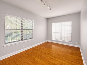 1704 West Ave 108, Austin TX 78701