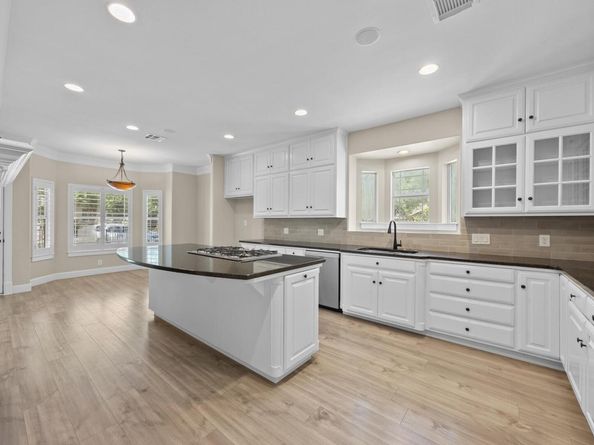 4801 Interlachen LN, Austin TX 78747