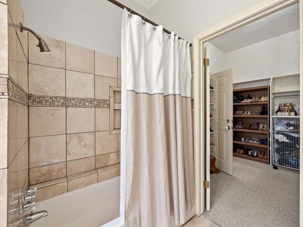 11009 Pinehurst DR, Austin TX 78747