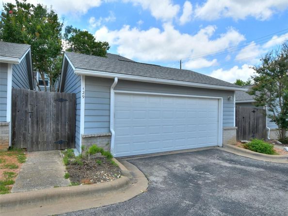 2001 Parker LN 129, Austin TX 78741