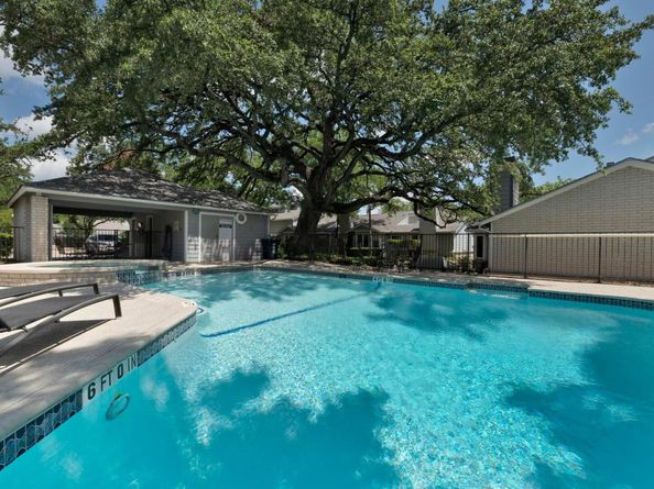 2001 Parker LN 129, Austin TX 78741