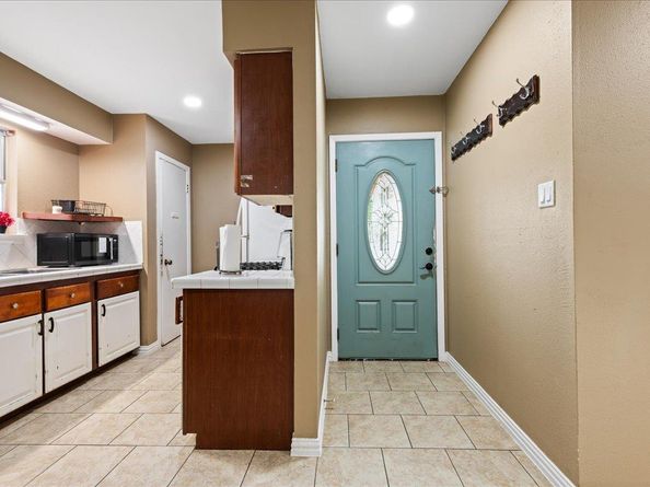 5105 Palo Blanco LN, Austin TX 78744