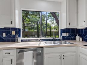 7915 Petaca TRL, Austin TX 78729