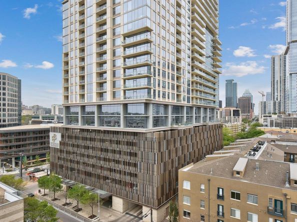 300 Bowie ST 1008, Austin TX 78703