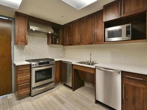 300 Bowie ST 1008, Austin TX 78703