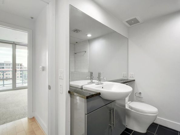 300 Bowie ST 1008, Austin TX 78703