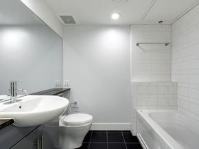 300 Bowie ST 1008, Austin TX 78703