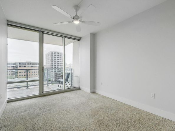 300 Bowie ST 1008, Austin TX 78703