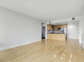 300 Bowie ST 1008, Austin TX 78703