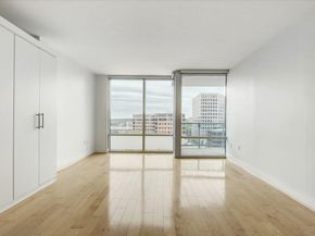 300 Bowie ST 1008, Austin TX 78703